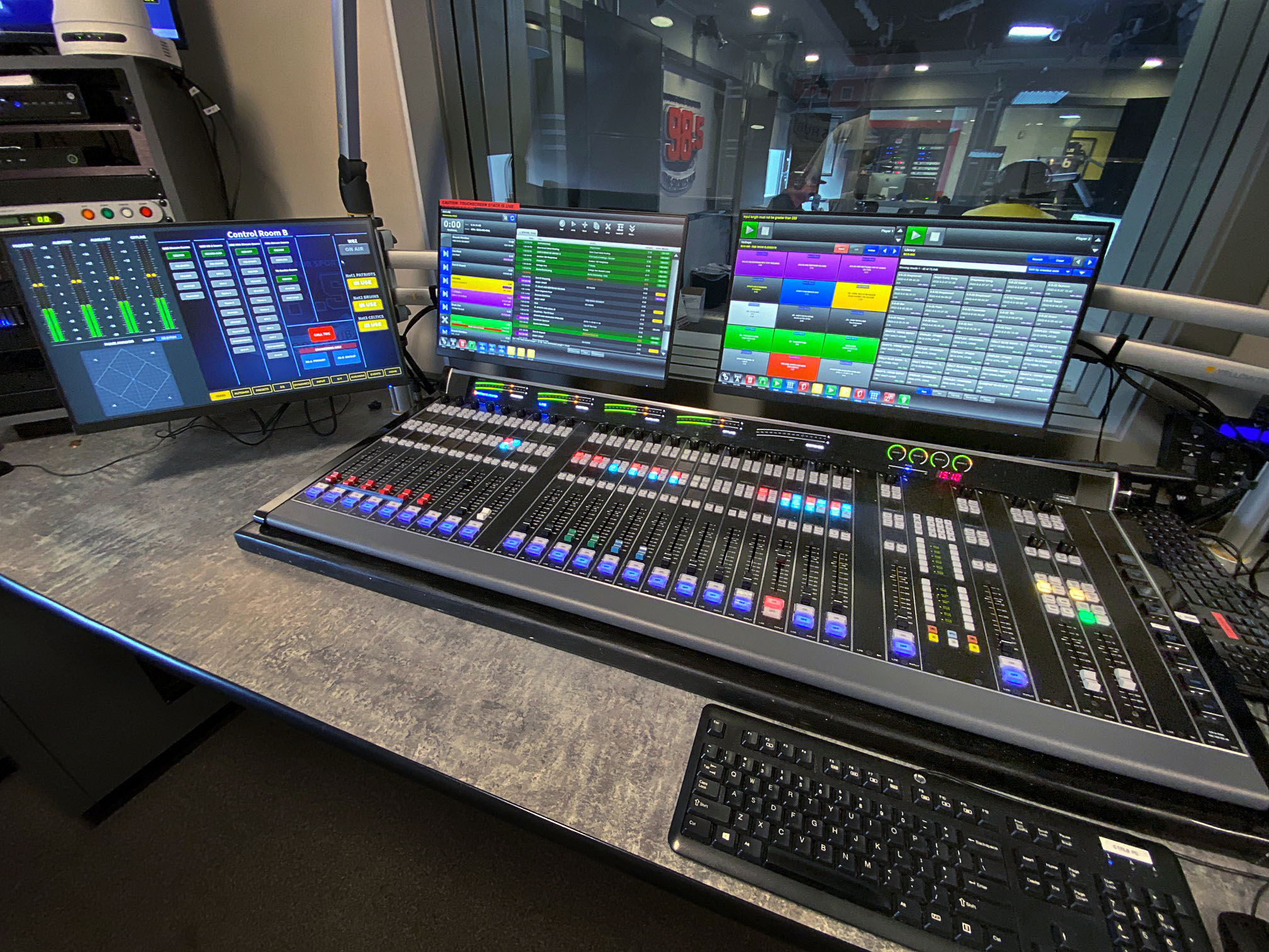 CONTROL ROOM B LXE